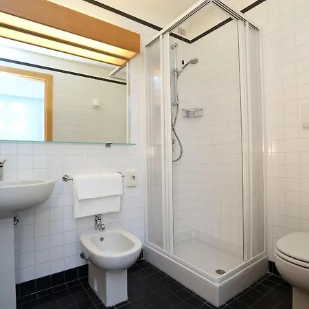 Genova Hotel 3*