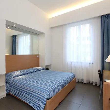 Hotel Genova 3*