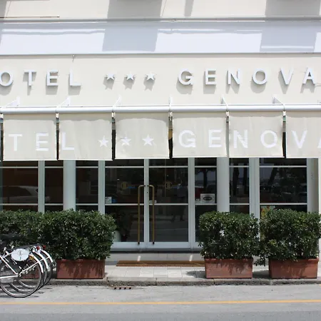מלון Genova 3*
