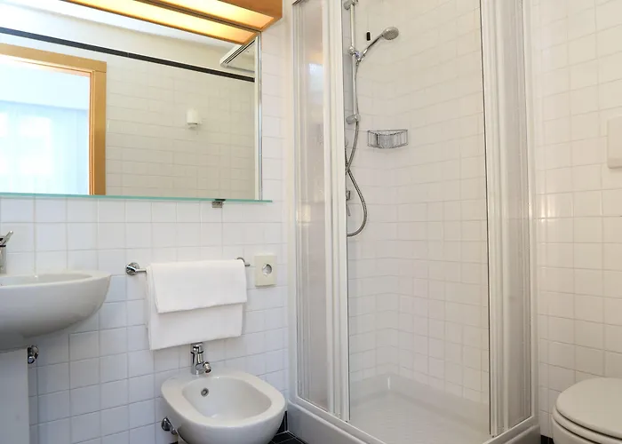 Genova 3* Сестри-Леванте